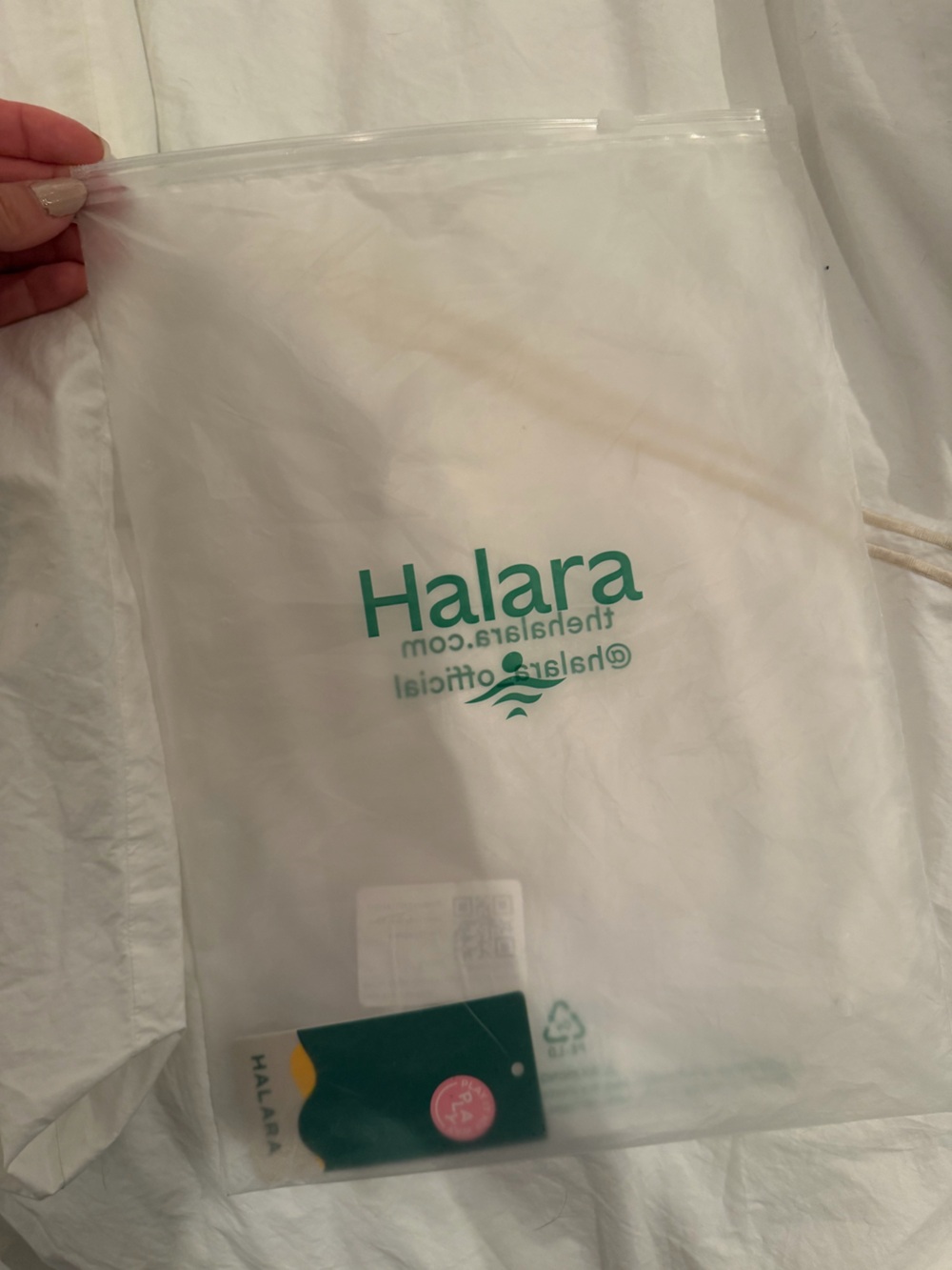 HALARA Bag & Tag